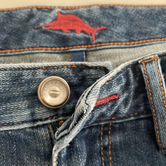 Tommy Bahama Medium-Dark Wash 5-pocket Jeans- 36/30 - Picture 10 of 15